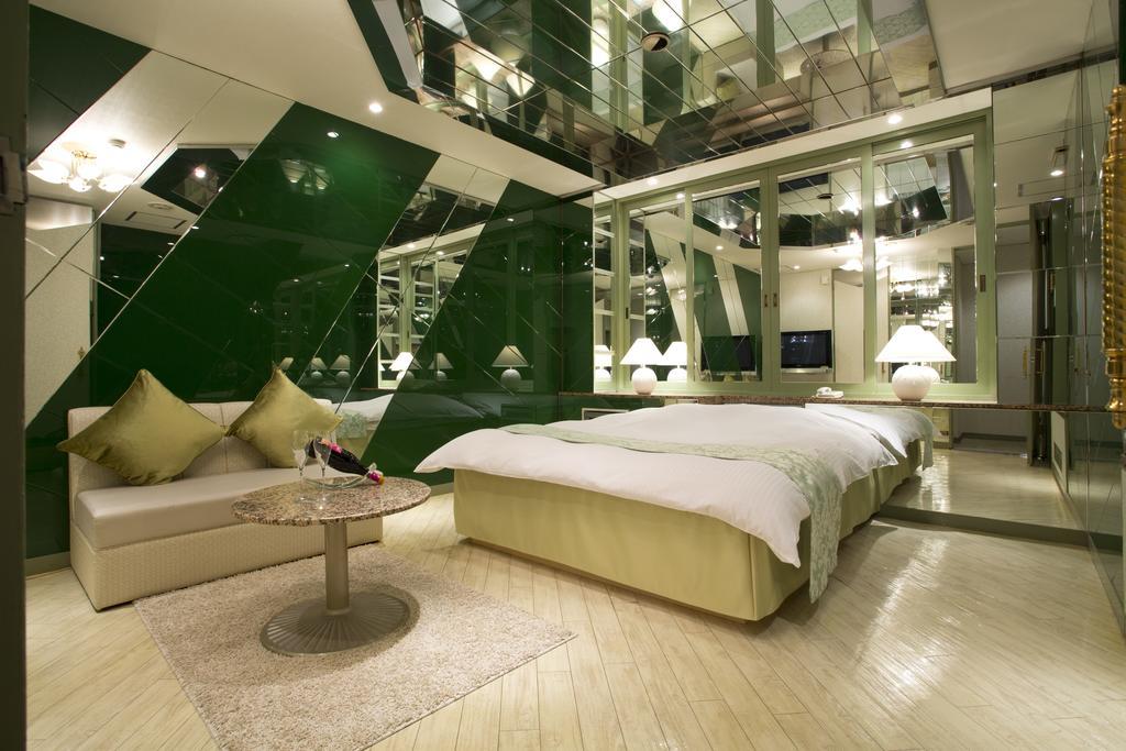 Hotel Casablanca (Adults Only) Осака Стая снимка